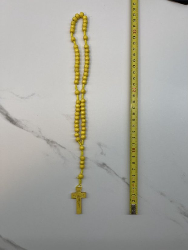 Dřevěný růženec - 8 mm - barva žlutý