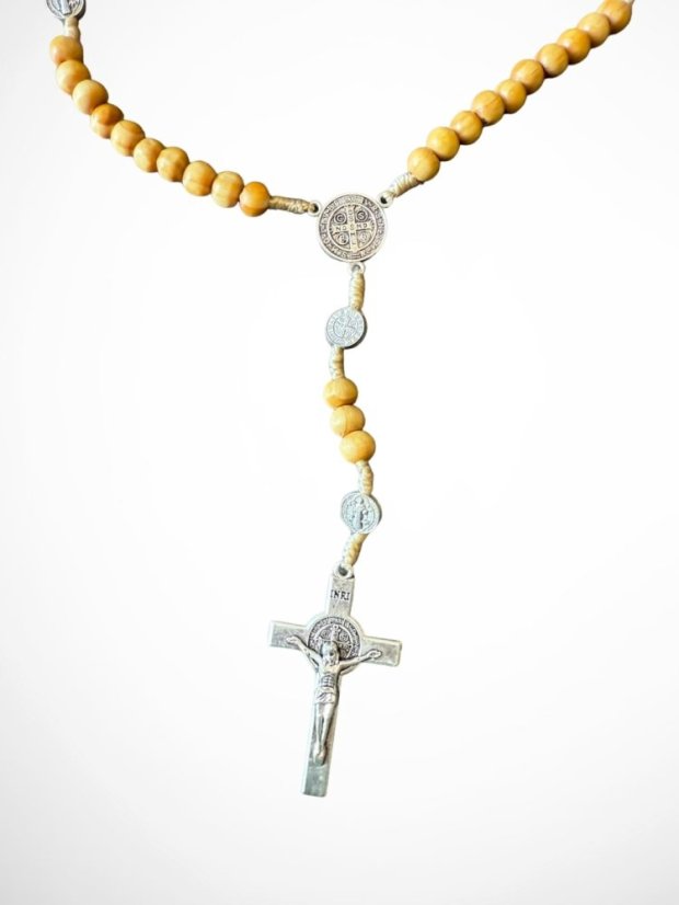 Dřevený růženec benediktinský - 8 mm – přírodní barva